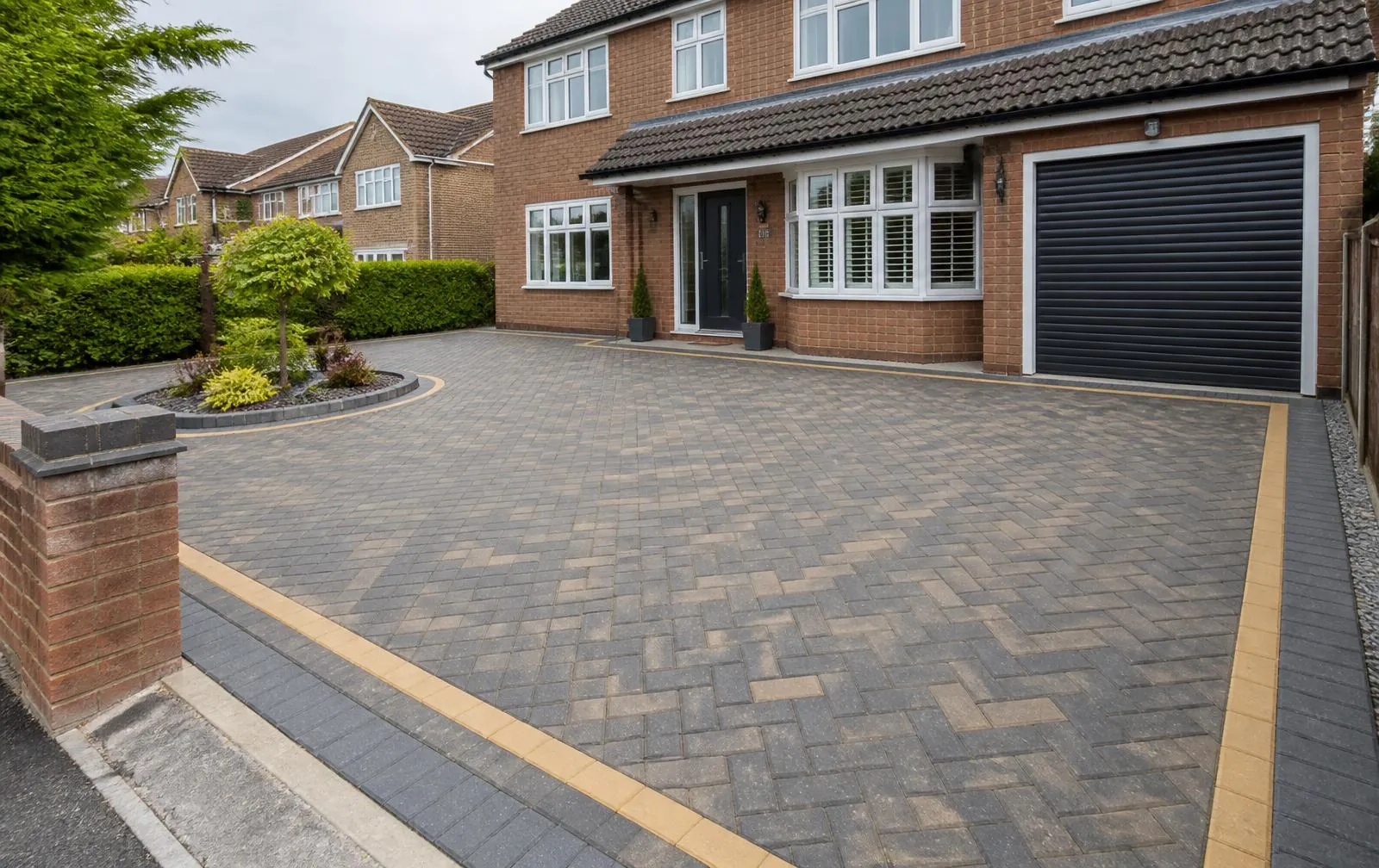 Block paved driveway laid by G & M Paving and Brickwork in South East London